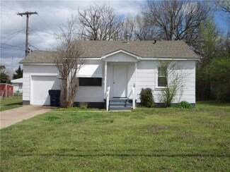 113 N 13th St, Tecumseh, OK 74873