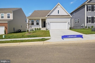 955 Barksdale Dr, Charles Town, WV 25414