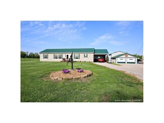 11595 S Alton Fredonia Rd, Leavenworth, IN 47137