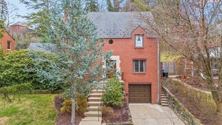 197 Woodhaven Dr, Pittsburgh, PA 15228
