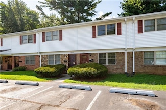 3157 Wooded Way, Jeffersonville, IN 47130