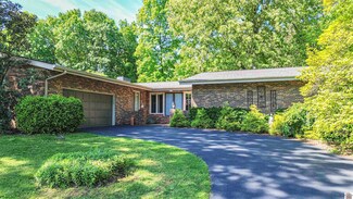 131 Barnes Dr, Paducah, KY 42003