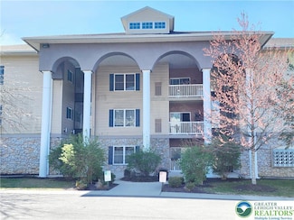 252 N Walnut St Unit 210, Bath, PA 18014