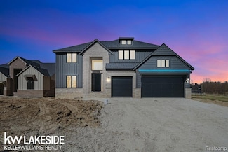 45046 Twin River Dr, Macomb Township, MI 48044