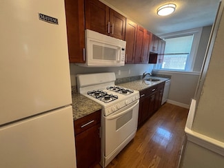260 Washington St Unit 25, Salem, MA 01970