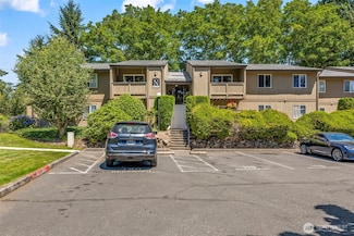 6105 N 16th St Unit N203, Tacoma, WA 98406