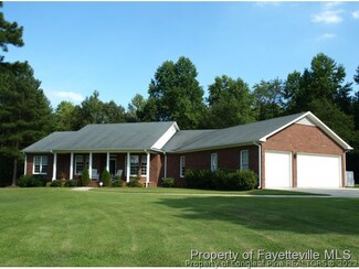 9230 Bay Trace Dr, Linden, NC 28356