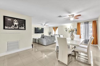 9765 NW 37th St, Sunrise, FL 33351