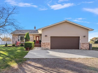 3060 Budd Rd, Stockbridge, MI 49285