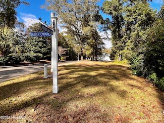 538 Jabbertown Rd, Southport, NC 28461