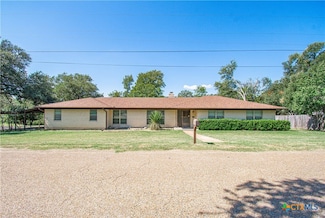 1 Timberline Dr, Belton, TX 76513