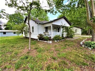 6108 Appletree Ct, High Point, NC 27263