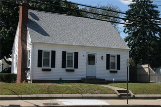 336 Smithfield Ave, Pawtucket, RI 02860