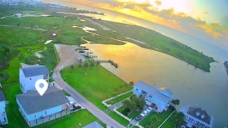 23111 Marina Dr, Galveston, TX 77554