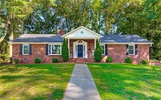 2661 Woodberry Dr, Winston Salem, NC 27106