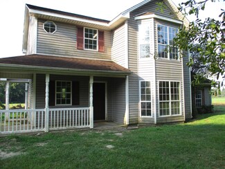 409 Daughtry Hill Rd, Richton, MS 39476