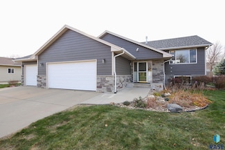 405 W 5th St, Tea, SD 57064