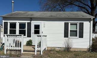 7863 Mayford Ave, Pasadena, MD 21122
