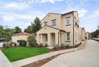 872 W Walnut Ave Unit A, Monrovia, CA 91016
