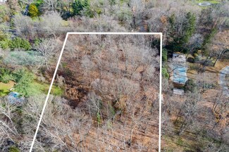 14 Fox Run Ln, Greenwich, CT 06831