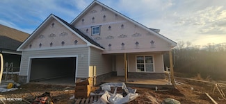 145 River Birch Dr, Lenoir City, TN 37771