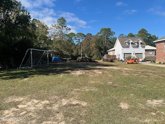 610 Royal Oak Blvd, Pass Christian, MS 39571