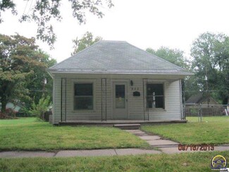 930 NE Winfield Ave, Topeka, KS 66616