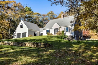 88 Joe Thompson Rd, Marstons Mills, MA 02648