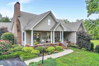 1527 S Blackstock Rd, Landrum, SC 29356