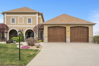 180 Fieldstone Dr, Hollister, MO 65672