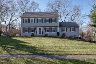 61 Spindlewick Dr, Nashua, NH 03062