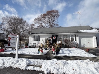 16 Gariss St, Port Jervis, NY 12771