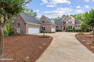 8700 Thornblade Cir, Wilmington, NC 28411