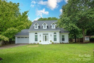 9417 Magnolia Estates Dr, Cornelius, NC 28031