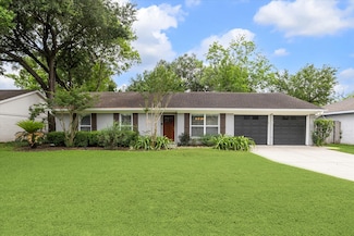 5807 Duxbury St, Houston, TX 77035