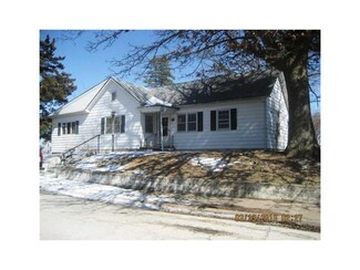 510 Plum St, Tipton, IA 52772