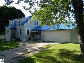 501 E Emerson St, Ithaca, MI 48847