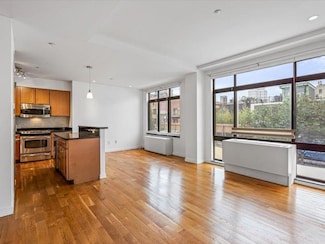 14 Hope St Unit 3F, Brooklyn, NY 11211