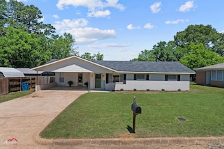 210 Southview Dr, Henderson, TX 75654