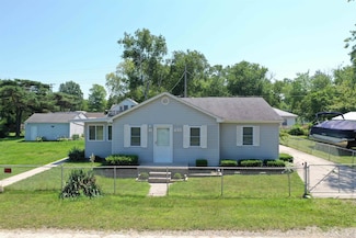 7422 Elm Rd, Lexington, MI 48450