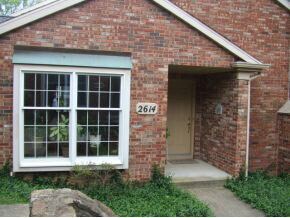 2614 E Windermere Woods Dr, Bloomington, IN 47401
