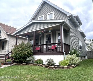 19 Mereline Ave, Albany, NY 12209