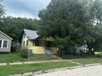 1287 E Oak St, Kankakee, IL 60901