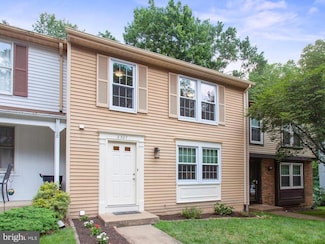 2307 Middle Creek Ln, Reston, VA 20191