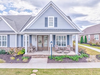 329 Kempton Ln, Dalton, GA 30721