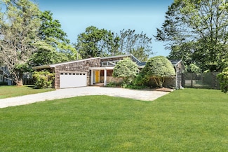 18 Sunset Rd, Sag Harbor, NY 11963