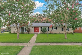 2028 Shady Grove Dr, Bossier City, LA 71112