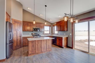 1902 Mink Way, New Richmond, WI 54017