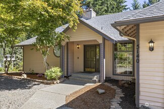 5140 NW Terrace View Dr, Bremerton, WA 98312