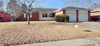 2617 Delaware Dr, Springfield, IL 62702